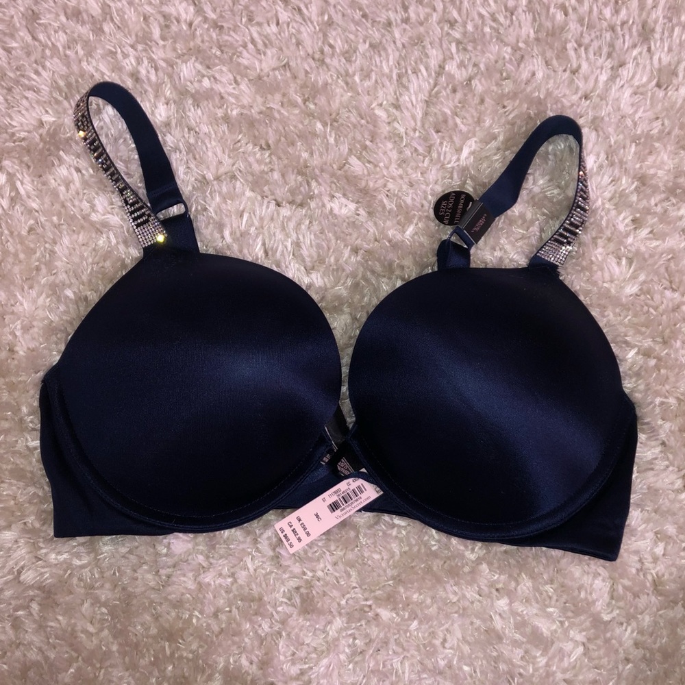 Victoria’s Secret bombshell bra